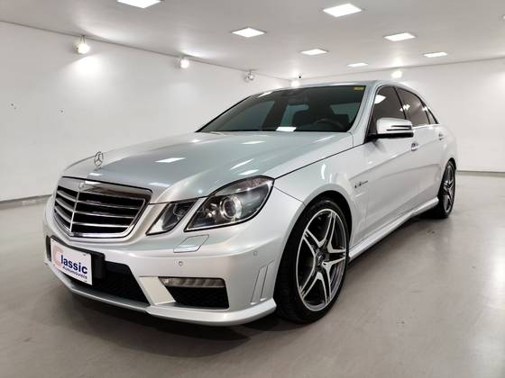 MERCEDES-BENZ E 63 AMG 6.2 SEDAN V8 32V GASOLINA 4P AUTOMÁTICO